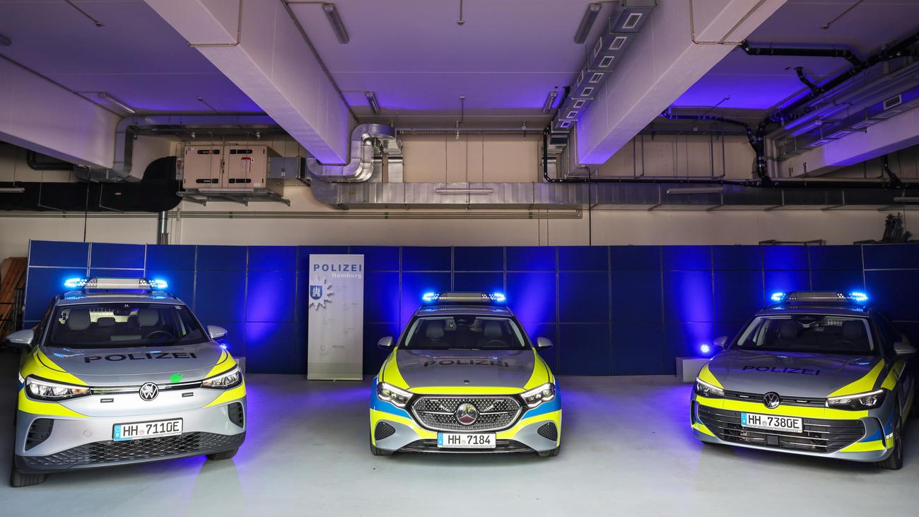 Funkstreifenwagen in Hamburg: Es leuchtet, aber blinkt nicht