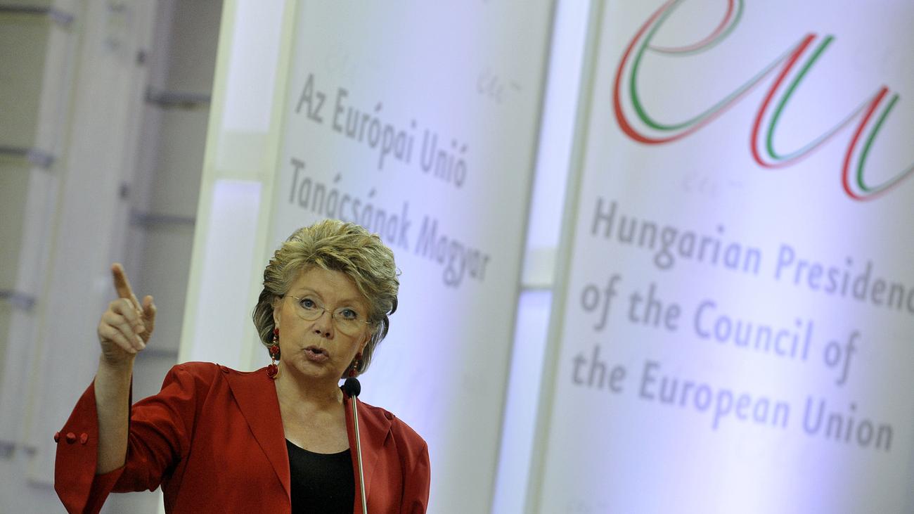 Frauenquote Viviane Reding Unterzeichnet Quoten Forderung DIE ZEIT