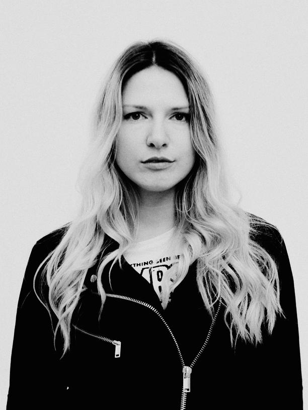 Schwangerschaft: Marlen Hobrack studiert im Master-Studiengang Kultur- und Medienwissenschaften, nachdem sie zuvor einige Jahre in einer Unternehmensberatung gearbeitet hat. Derzeit schreibt sie an einem Social-Media-Roman. Sie lebt mit ihrem Sohn in Dresden und ist Gastautorin bei "10 nach 8".