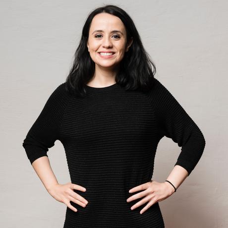 Algerien: Amel Ouaissa ist Soziologin und als Referentin für Akademische Veranstaltungen in der Barenboim-Said Akademie tätig. Sie ist Gastautorin von "10 nach 8".