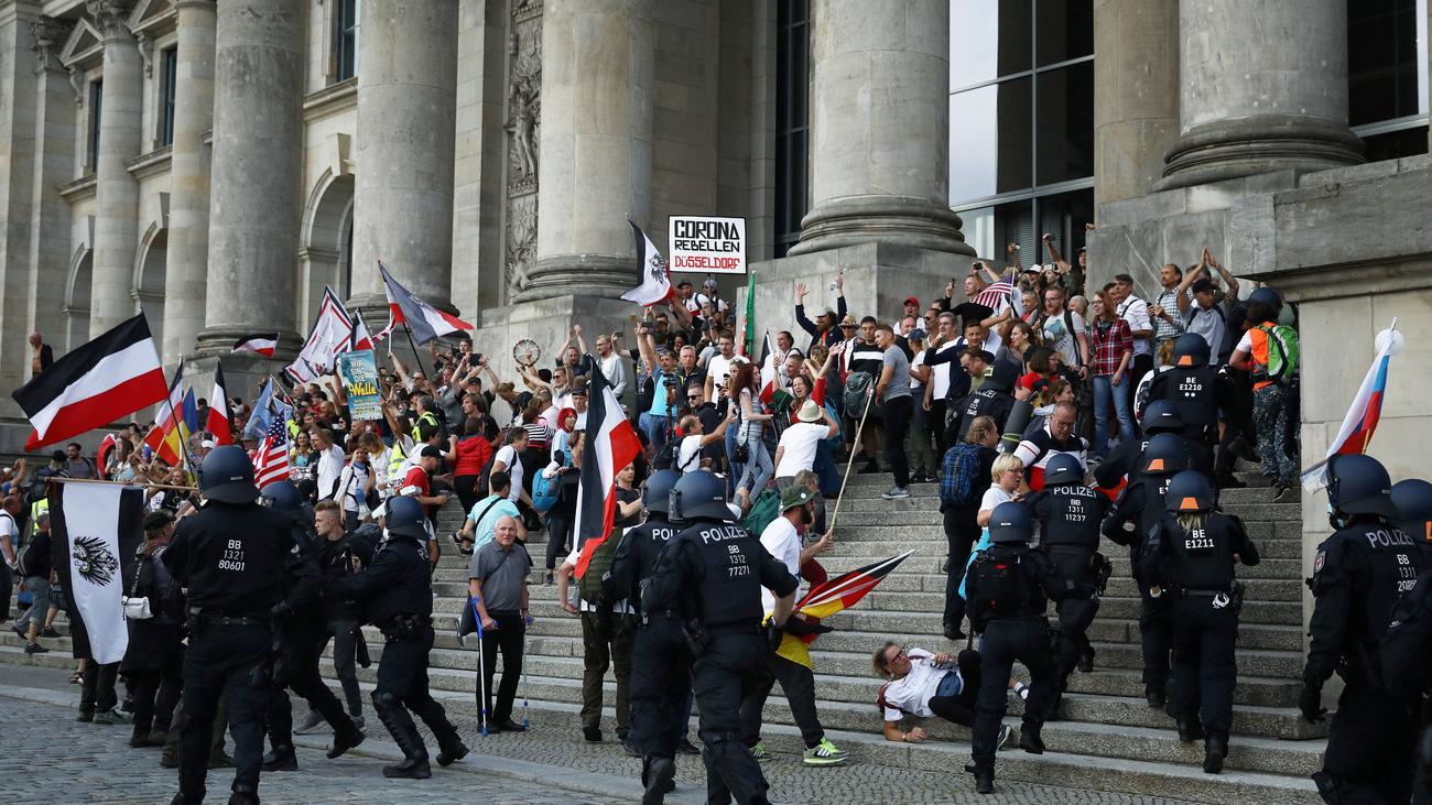 "Sturm" Auf Reichstagsgebäude: Sie Brauchten Nur Dieses Eine Foto ...