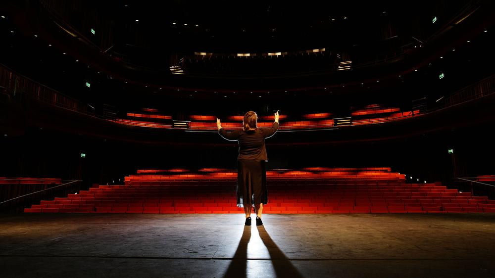 #allesdichtmachen: Manchen Schauspielern ist die Bühne nicht Bühne genug, um die Welt zu erklären.