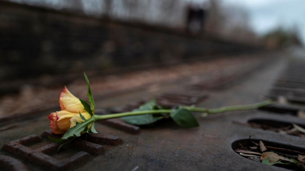 Holocaust: Das Mahnmal Gleis 17 in Berlin-Grunewald erinnert an Deportationstransporte mit der Deutschen Reichsbahn während der NS-Herrschaft.