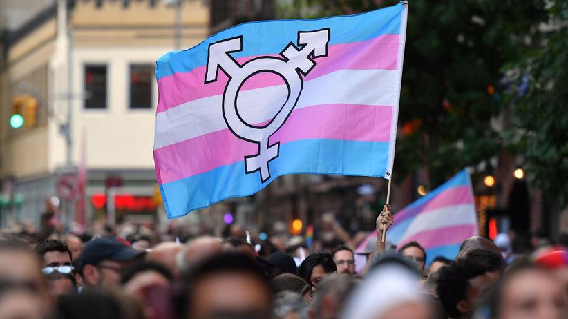 Paula-Irene Villa Braslavsky: "Trans* Personen nehmen das Versprechen der Moderne ernst"
