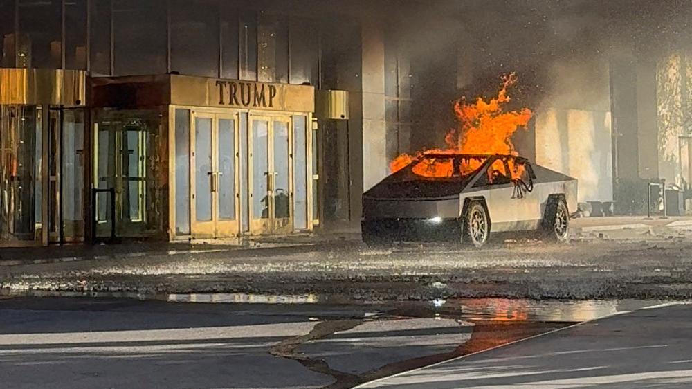 Tesla-Explosion vor Trump-Hotel: Szenen wie aus Grand Theft Auto: Der Cybertruck wurde wahrscheinlich mit Feuerwerkskörpern entzündet.