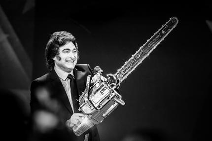 Joseph Vogl: "Wahrscheinlich ist die Kettensäge ein zeitgemäßes Emblem"