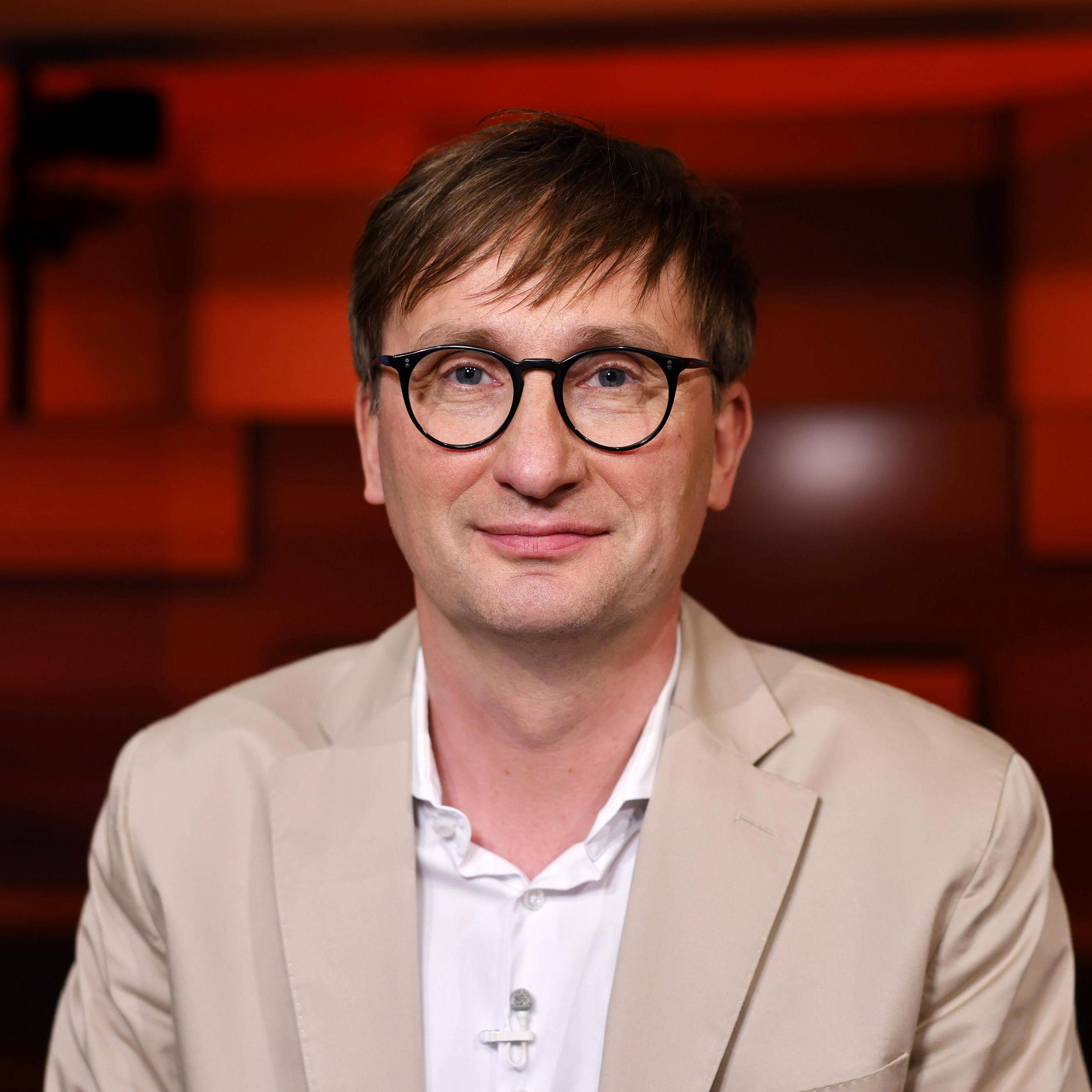 Der Militärhistoriker Sönke Neitzel von der Universität Potsdam ist seit dem Überfall Russlands auf die Ukraine regelmäßig als Experte in Talkshows zu Gast.