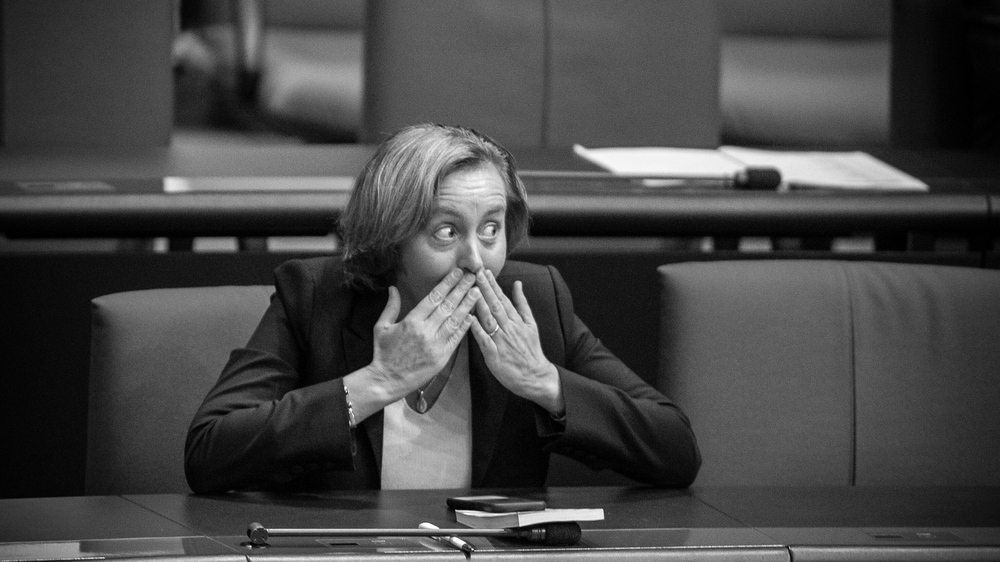 Streitkultur: Der Knigge-Kampf der AfD