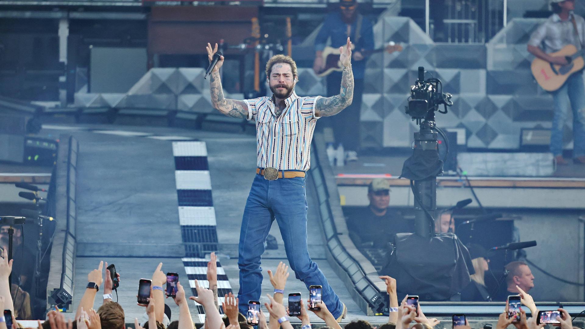 Post Malone und Jelly Roll in Berlin: Wildleder-Herzbuben