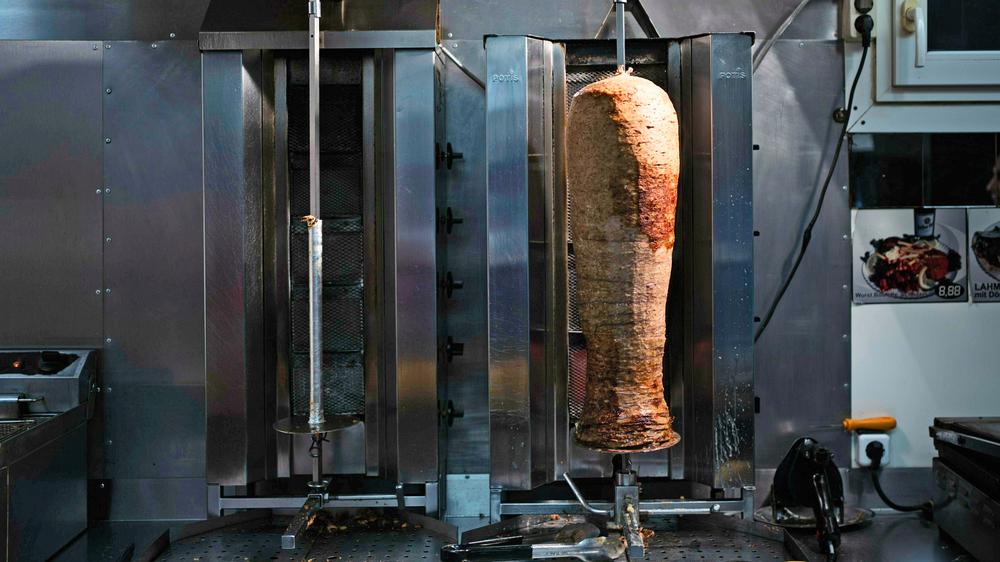 Antisemitismus im Alltag: "Sie stören. Das möchte ich hier nicht haben. Gehen Sie jetzt", sagte der Dönerbetreiber.