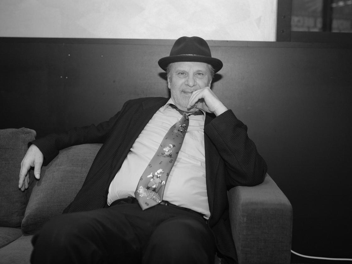 Fernsehen und Theater: Schauspieler Peter Sattmann ist tot | DIE ZEIT