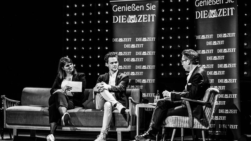 17. Mai 2019: Live in Hamburg: Zum Glück mit Schück