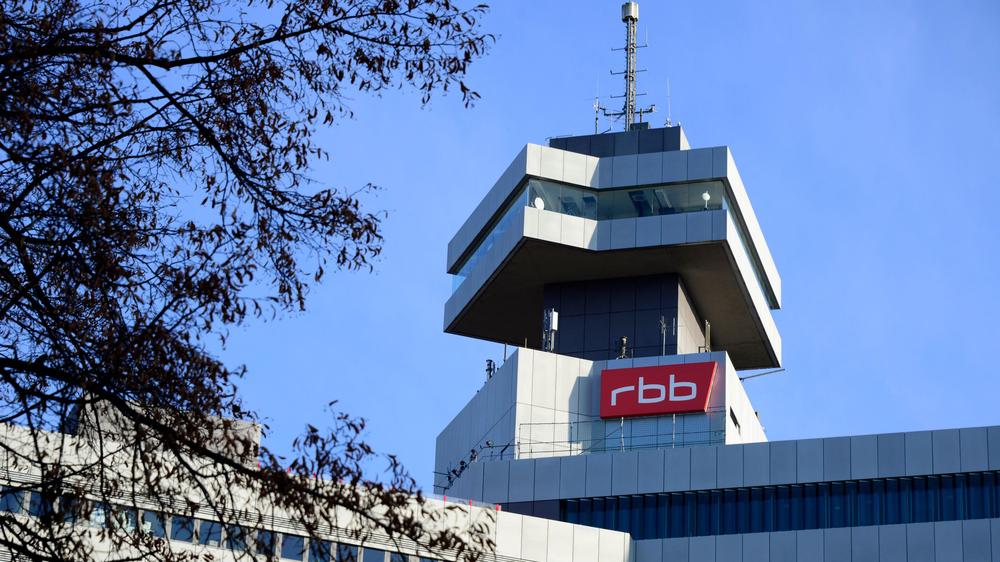 Öffentlich-rechtlicher Rundfunk: Rbb-Rundfunkrat wählt Ralf Roggenbuck ...