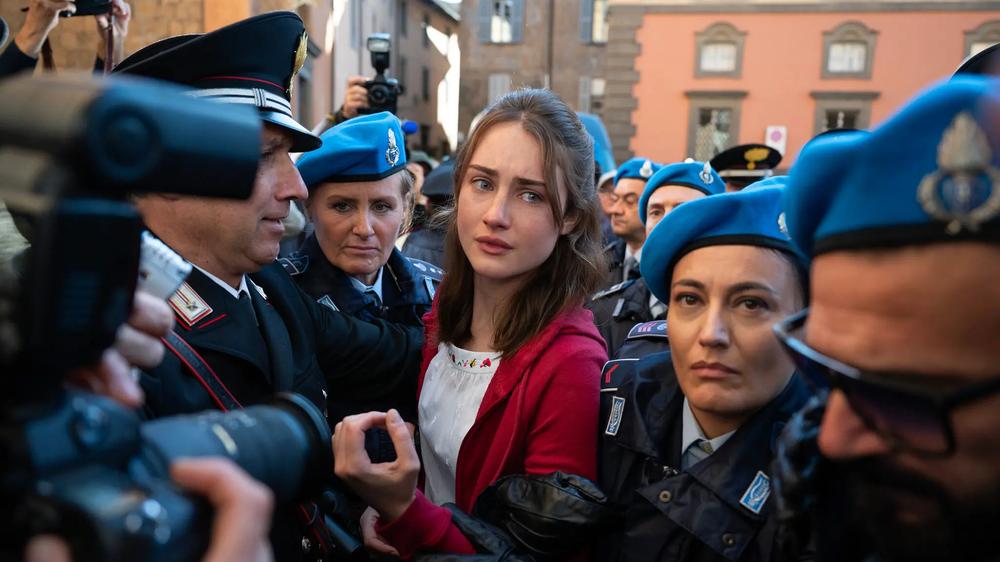  Grace Van Patten als Amanda Knox in "The Twisted Tale of Amanda Knox"