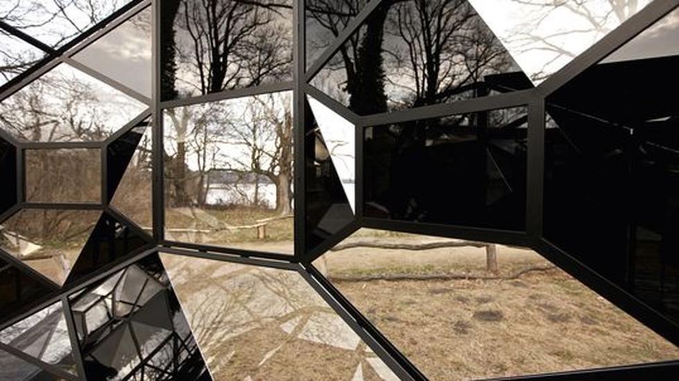 Kunst-Projekt: Spiegelinstallation in Berlin von Olafur Eliasson