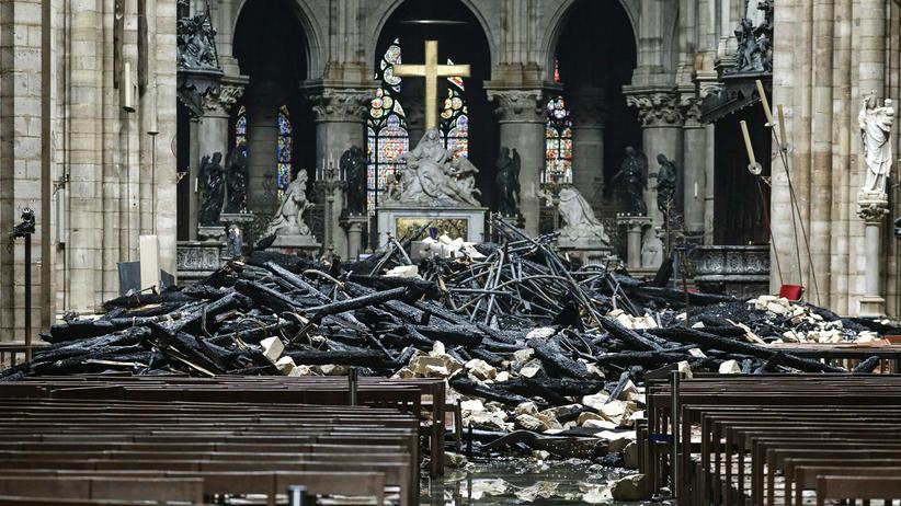 Feuer in Paris: Kurzschluss könnte Brand in Notre-Dame verursacht haben