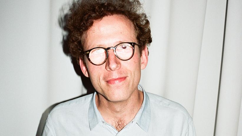 Johann König: Johann König vertritt mit seiner Berliner Galerie unter anderem die Künstlerinnen Jeppe Hein und Alicja Kwade.