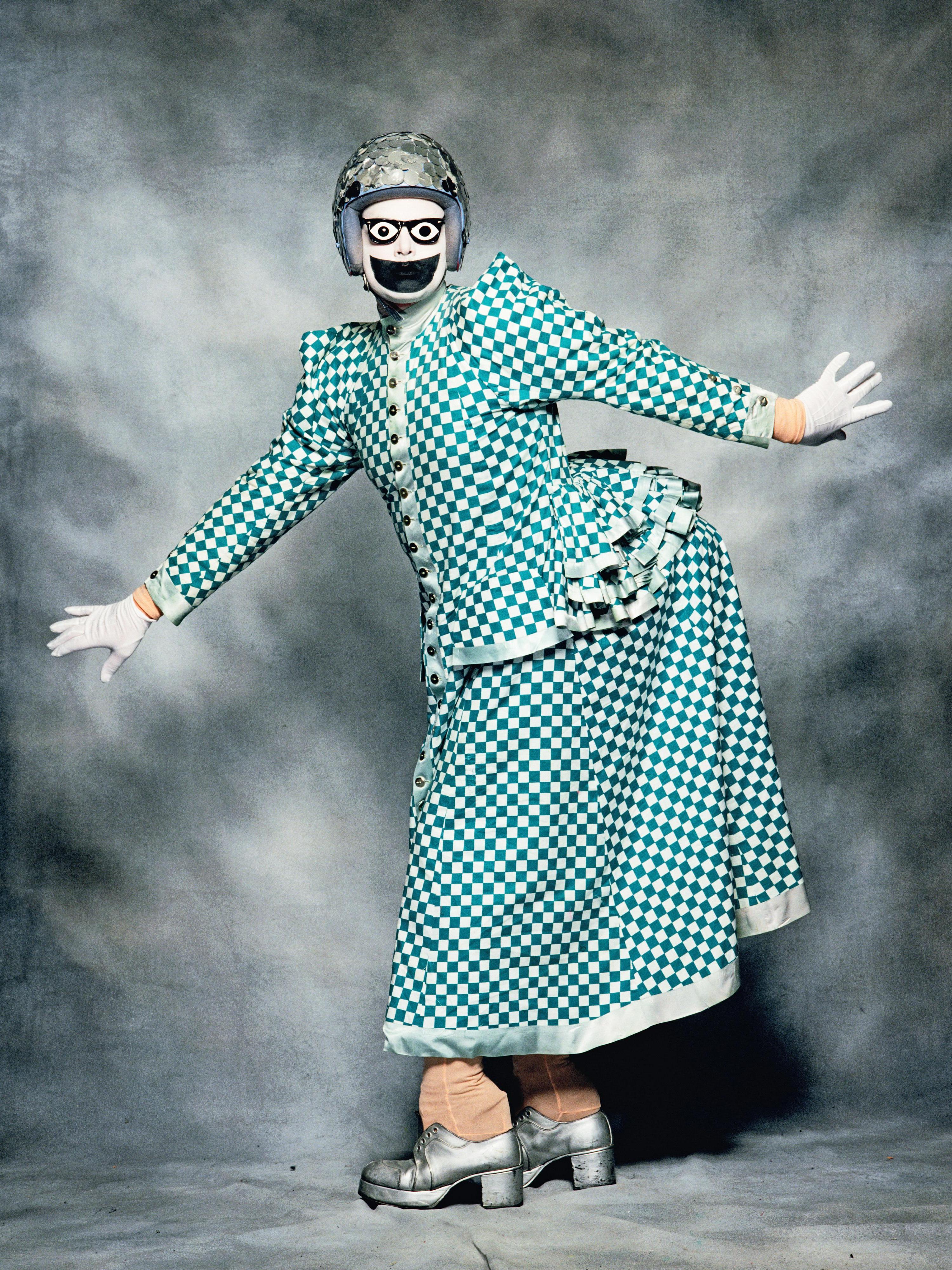 "Leigh Bowery!" in London: Fergus Greer, »Leigh Bowery Session 4 Look 17«, August 1991