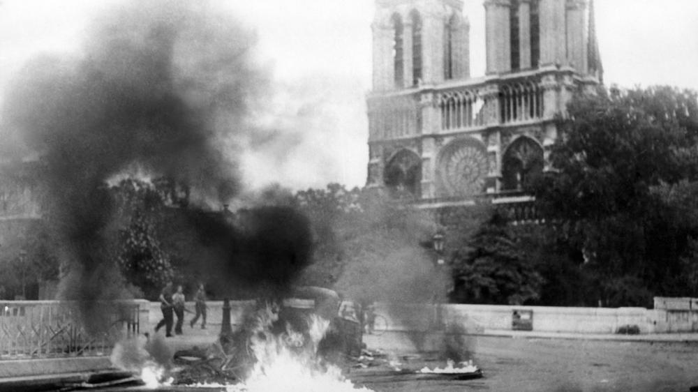 "Als die Zeit stillstand": Im April 1944 kam es in Frankreich zu umfassenden Aufständen gegen die deutsche Besatzung – wie etwa vor der Pariser Kathedrale Notre-Dame.