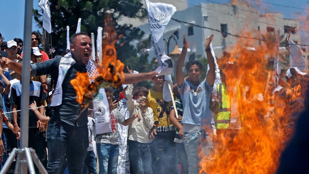 "Israel – eine Utopie": Das Buch erscheint in einer brisanten Lage: Wird die israelische Regierung unter Premier Netanjahu mit Unterstützung von Donald Trump Teile des Westjordanlands annektieren und weitere palästinensische Gewaltausbrüche  – wie hier im Gazastreifen am 7. Juli – provozieren?
