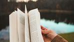 Literaturempfehlungen: Die Sachbuch-Bestenliste für Juli und August 2025