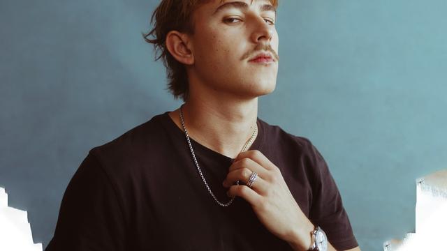 Nelio Biedermann: Buch aus Büchern