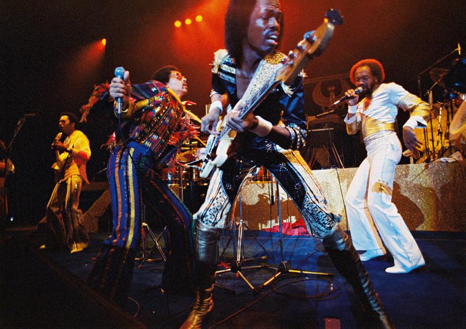 Earth wind fire. Earth Wind and Fire 1969. Earth, Wind and Fire - Live in Rio (2002). Группа Earth, Wind & Fire 1978 год. Now and on Earth группа.