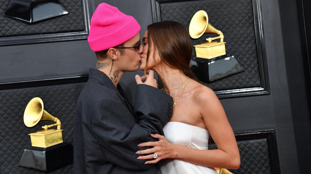 Pop-Paar: Justin und Hailey Bieber bei den Grammy Awards 2022. Die beiden sind seit 2018 verheiratet.