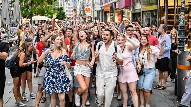 Taylor Swift: "Thank you, Swiftienna!"