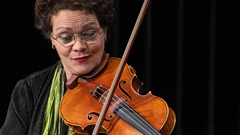 donaueschinger-musiktage-2025-musikfestival-zeitgenoessische-musik Tabea Zimmermann