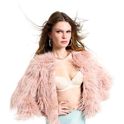 Ikkimel • Z+ Empfehlung: "Wenn man mit dem Tod konfrontiert wird, ändert das alles"