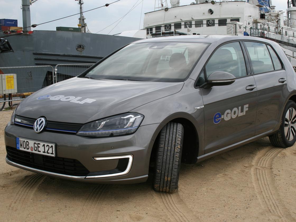 Volkswagen e Golf Er ladt und ladt und ladt ZEIT ONLINE