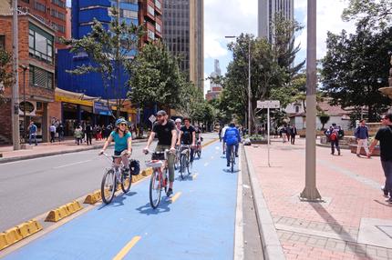 Bogotá Kolumbien Mobiliät Fahrrad Fahrradweg