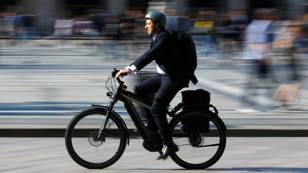 Pedelec: Ist die Fahrt mit dem E-Bike gesünder als das Radeln ohne Motorhilfe?