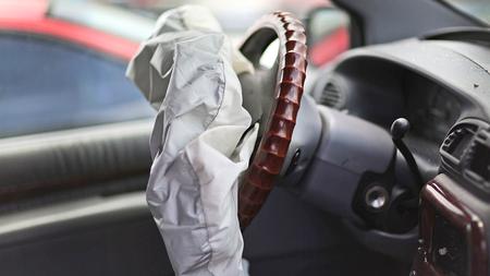 Airbag Probleme Toyota Ruft Erneut Fahrzeuge Zuruck Zeit Online
