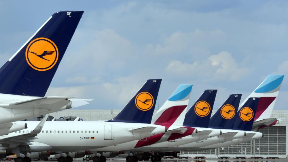 Luftfahrt: Wegen erheblichen Personalmangels müssen Lufthansa und Eurowings ihre Flugpläne zusammenstauchen.