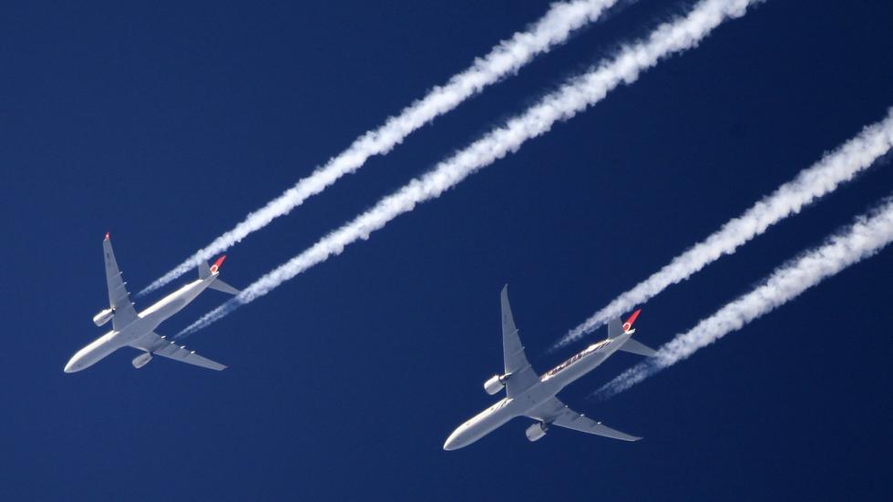 Synthetisches Kerosin soll Emissionen im Luftverkehr senken