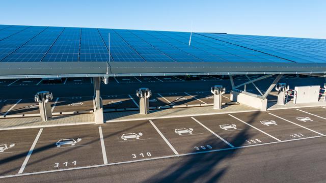 Mobilitätswende: Bund startet Förderprogramm zu Solarstrom für Elektroautos