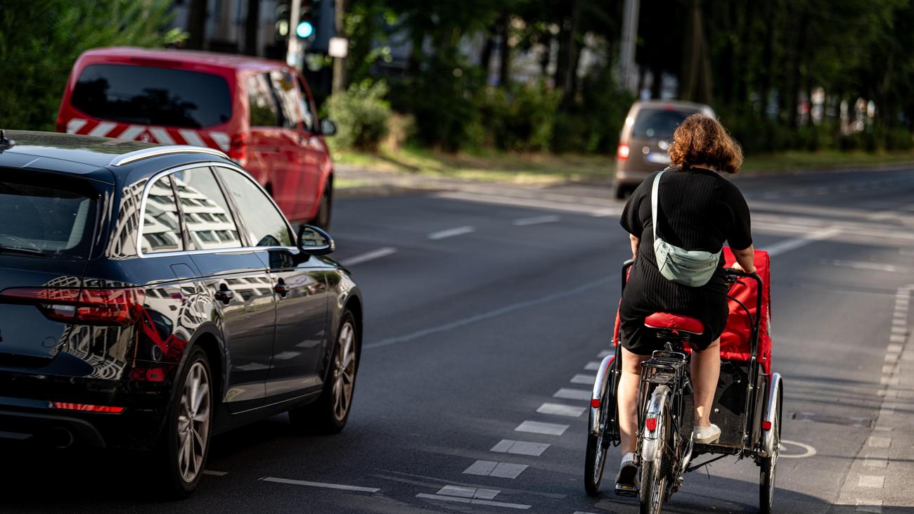 Sécurité routière : des chercheurs constatent des risques lorsque les enfants montent sur des vélos cargo