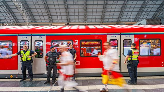 Bahnverkehr: Bundesländer kündigen höheren Preis für Deutschlandticket an