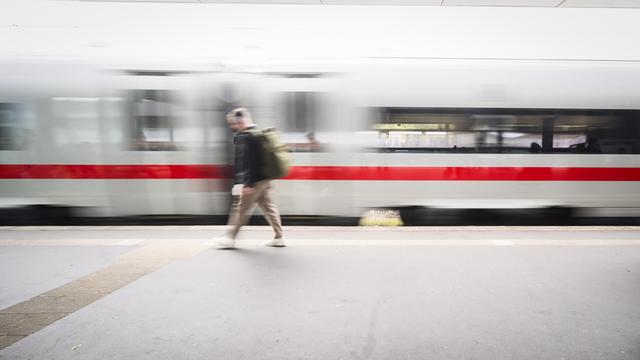 Deutsche Bahn: Fast jeder zweite Fernzug der Bahn im Juli verspätet