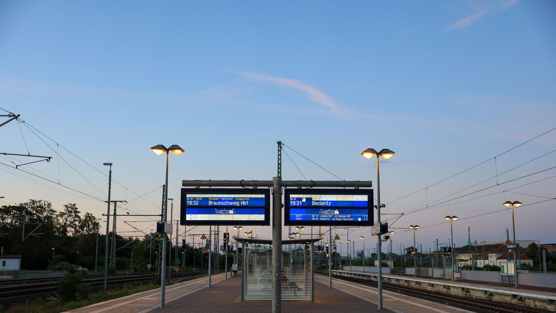 Deutsche Bahn: Fernzüge zwischen Berlin und Magdeburg sind weiter stark verspätet