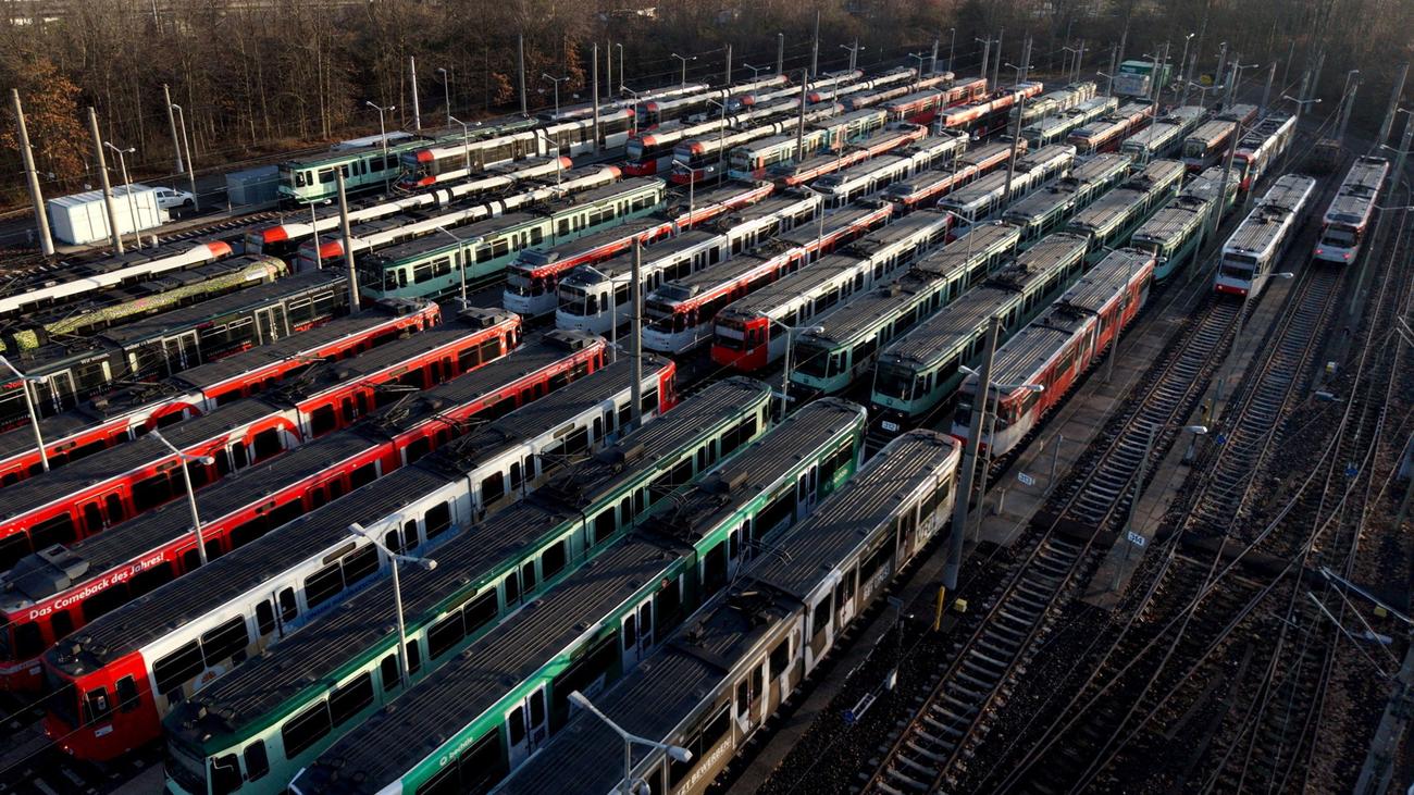 Streikrecht: Arbeitgeberpräsident kritisiert Gewerkschaften nach Warnstreiks