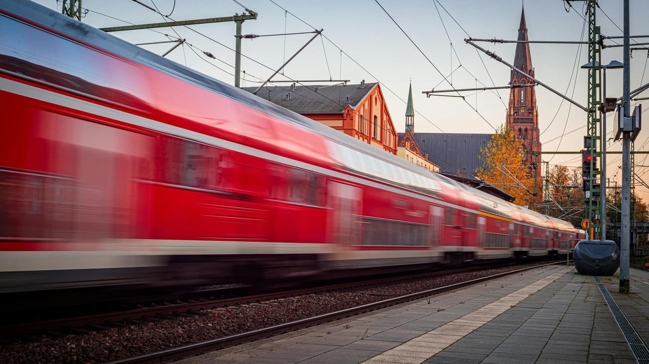 Deutsche Bahn: Bahn testet Doppelbesetzung mit zwei Kontrolleuren