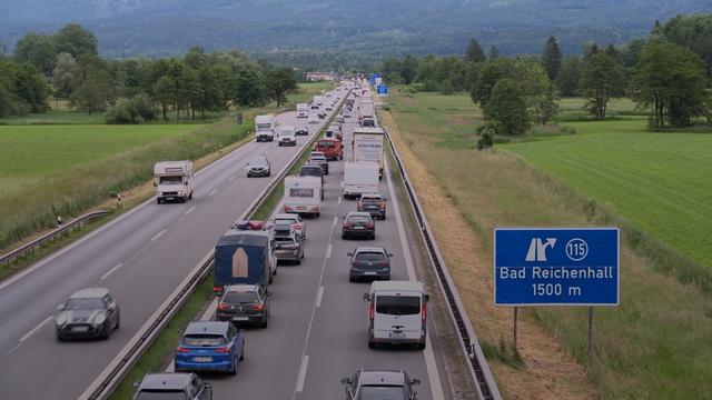Bild: Brenner-Blockade: ADAC empfiehlt Reisenden Umfahrung des Brenners