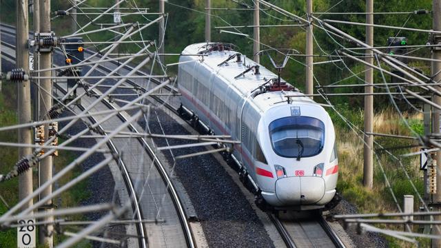 Sabotageverdacht: Staatsschutz ermittelt nach Beschädigung von Bahn-Kabel bei Stuttgart
