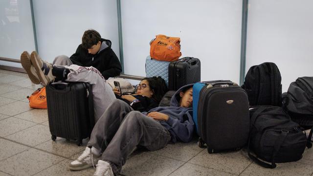 Panne bei britischer Flugsicherung: Mehr als 2.000 Flugausfälle nach Technikpanne in Großbritannien