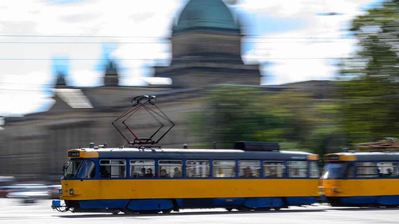 ÖPNV: Deutschlandticket wird um 3.80 ಯುರೋ