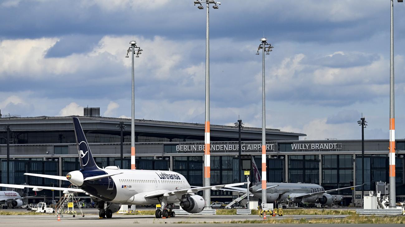 Berliner Flughafen: Flughafen BER führt System zur Drohnenerkennung ein