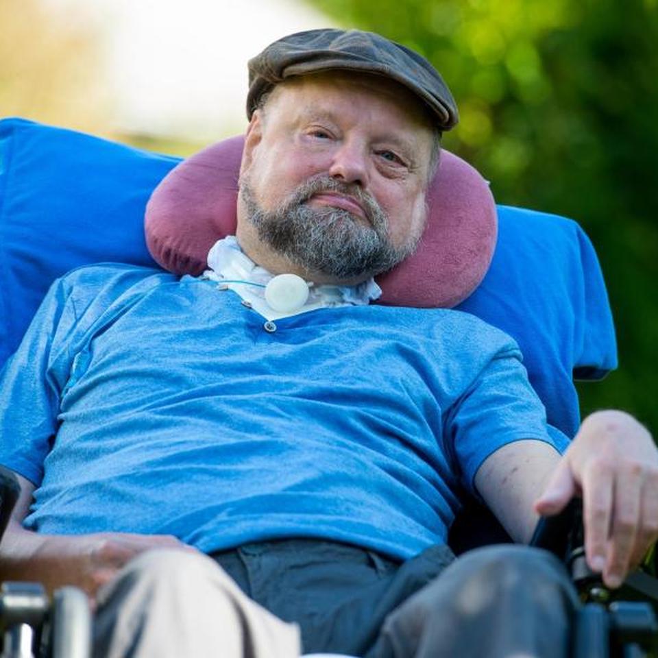 Tod mit 65 Jahren: Liedermacher Holger Biege gestorben | ZEIT ONLINE